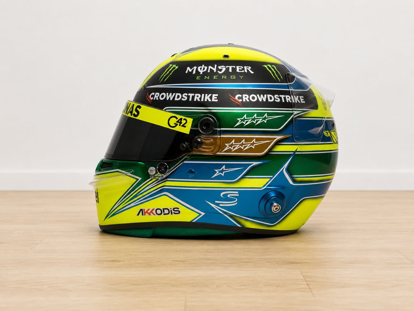 Casque Lewis Hamilton Mercedes Brésil 2023 – profil gauche